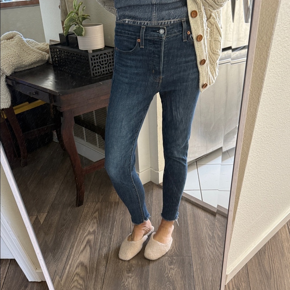 Classic Blue Women's Jeans wedgie skinny size 26